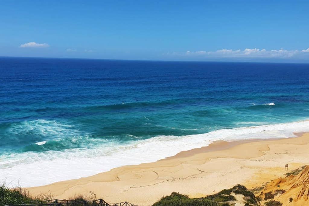 Secluded Beach House @Praia Da Gale ميليد المظهر الخارجي الصورة
